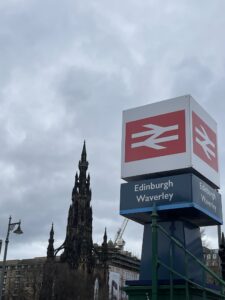 Edinburgh Waverley,Scott Monument